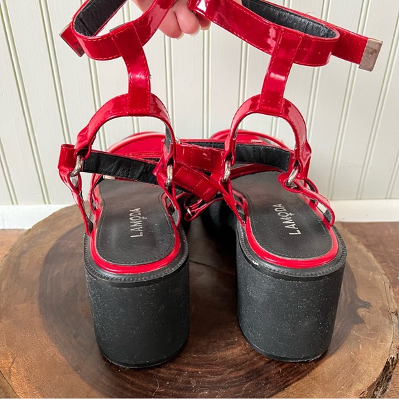 LAMODA Red and Black Platform Sandals - Picture 6 of 7